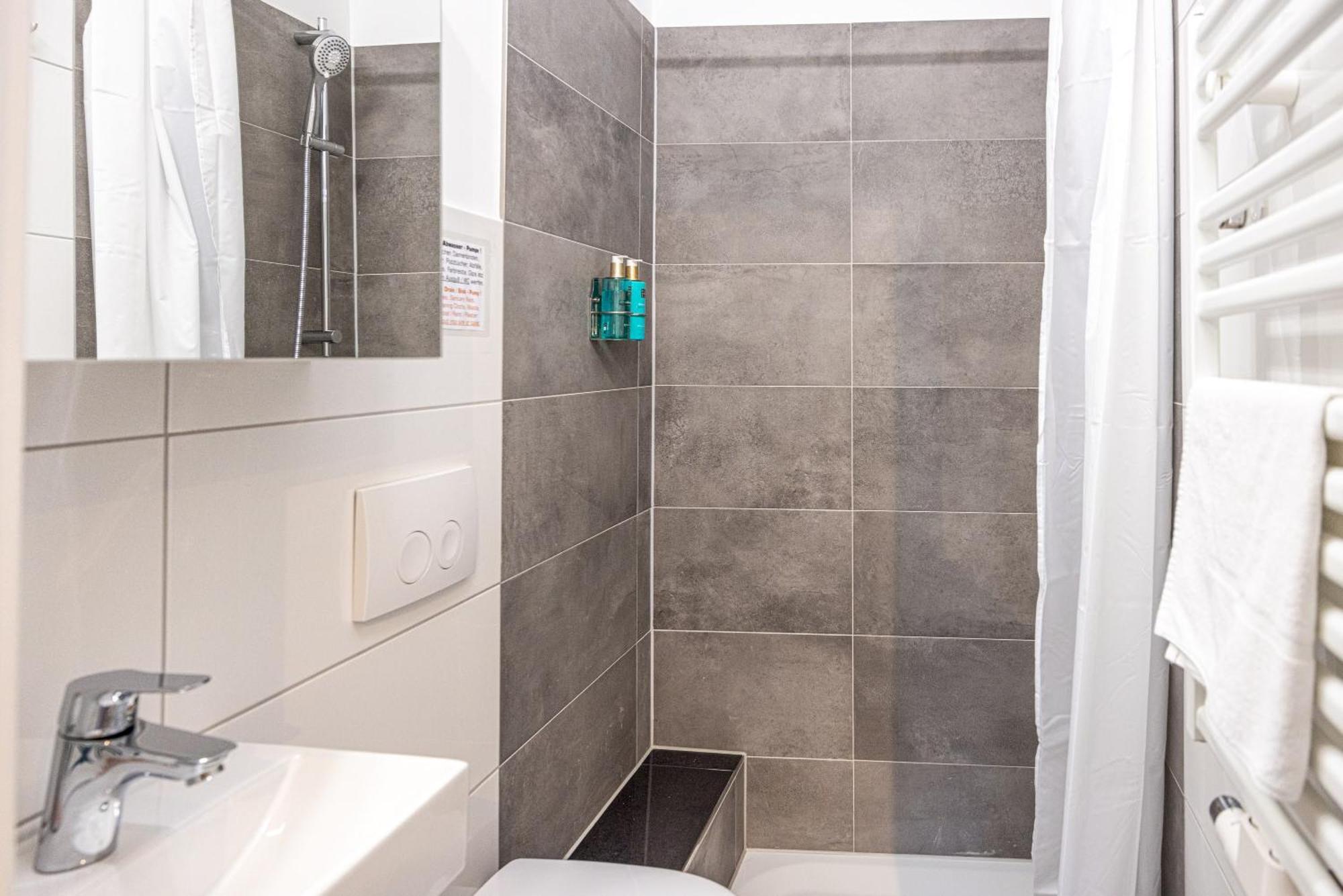ארנסבורג Have-A-Nice-Stay - Souterrain, Kino An Der Natur, U-Bahn Nach Hamburg 400M - Baecker & Restaurants 500M - Lidl 800M - Zentrum 1,5Km מראה חיצוני תמונה